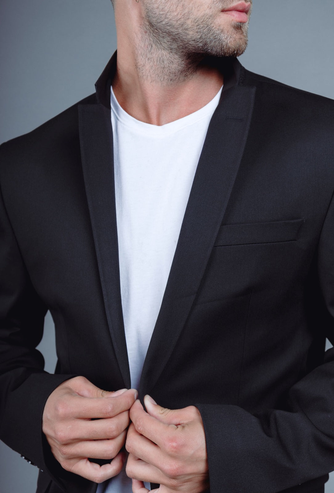 Costume noir classe homme Mackten